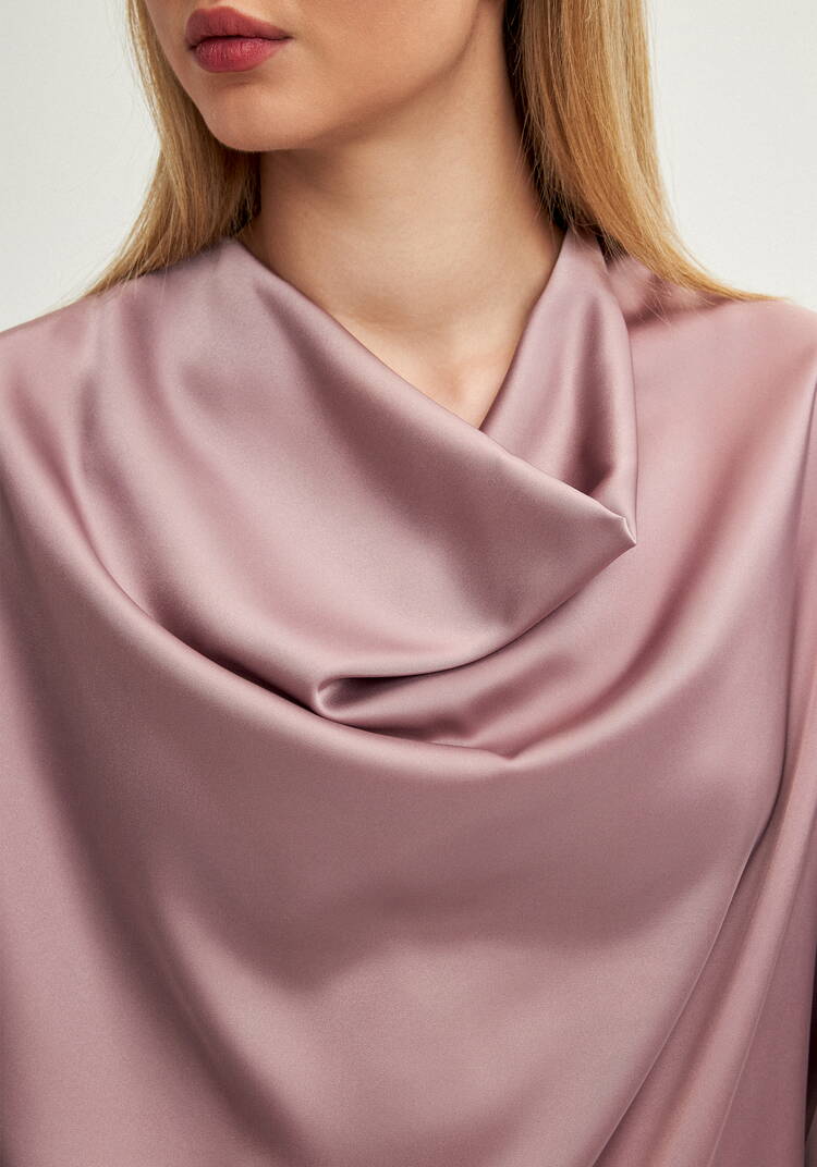 Блуза шелковая с воротником-хомутом шир.  750, рис. 25