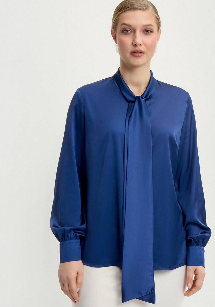 Блуза шелковая на пуговицах с бантом шир.  750, рис. 10