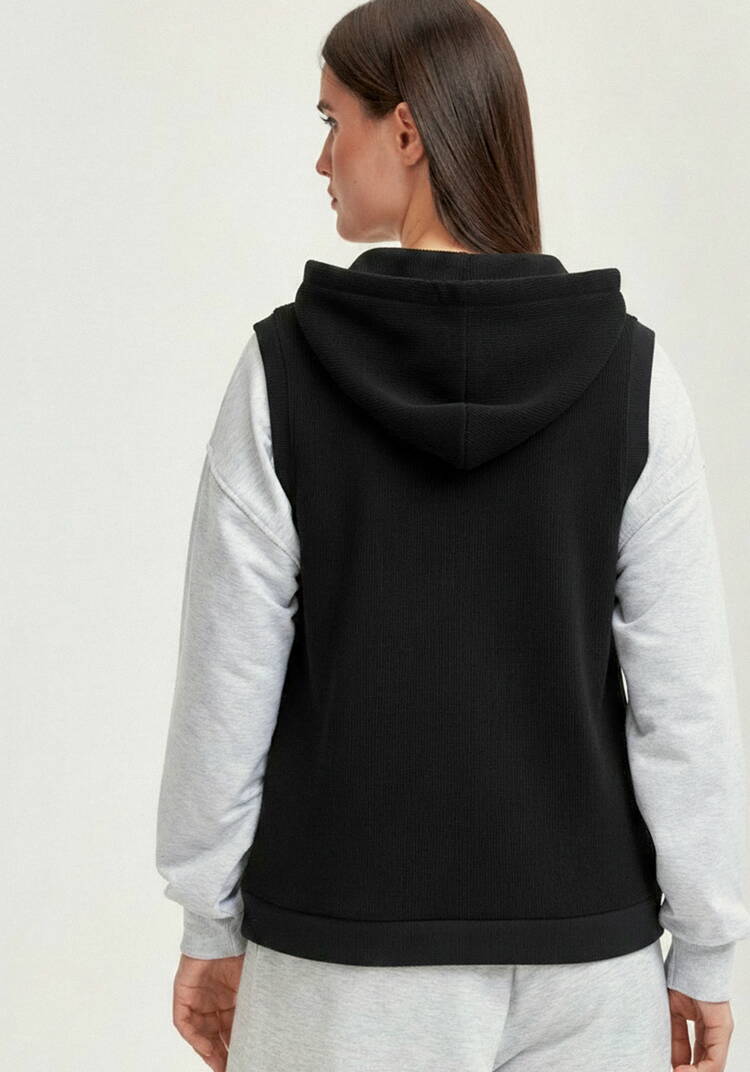 Жилет из микровельвета с начёсом шир.  750, рис. 26