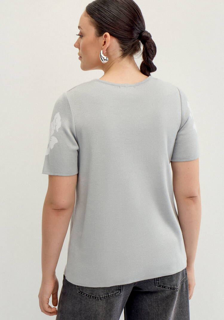 Джемпер с цветами по полочке и рукавам шир.  750, рис. 13