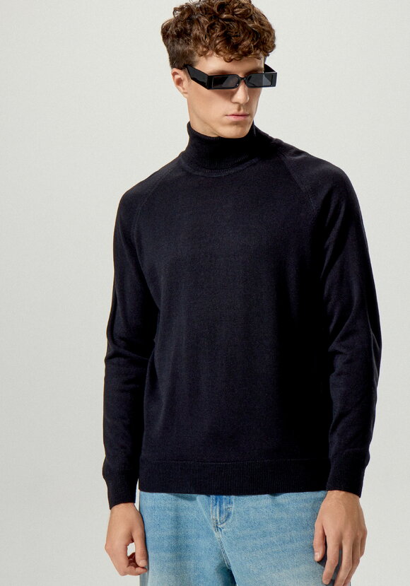 Свитер базовый с высоким воротом шир.  580, рис. 1