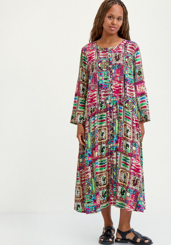 Удлиненное платье свободного кроя с принтом шир.  580, рис. 12