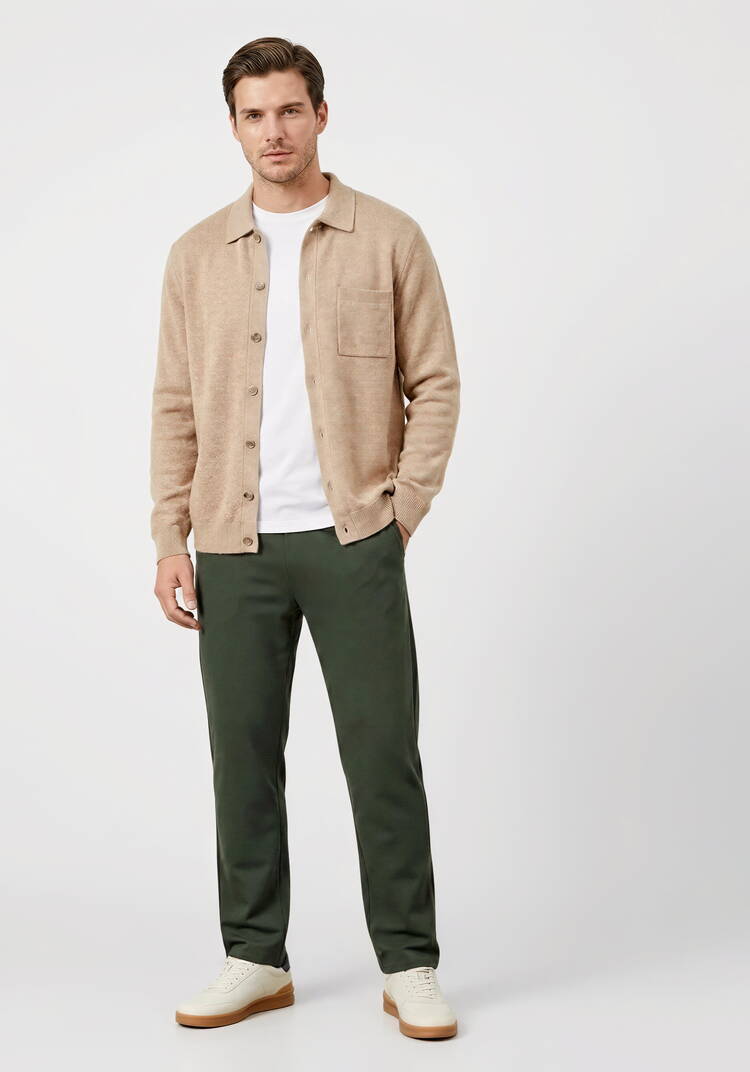 Брюки с цельнокроеным поясом на резинке шир.  750, рис. 1