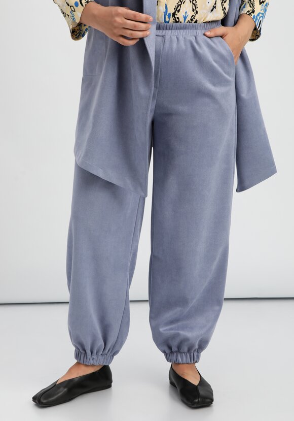 Брюки-шаровары с резинкой по низу шир.  580, рис. 15