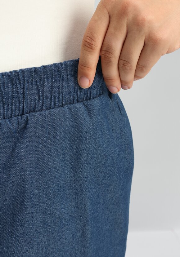 Брюки с вышивкой по низу шир.  580, рис. 15