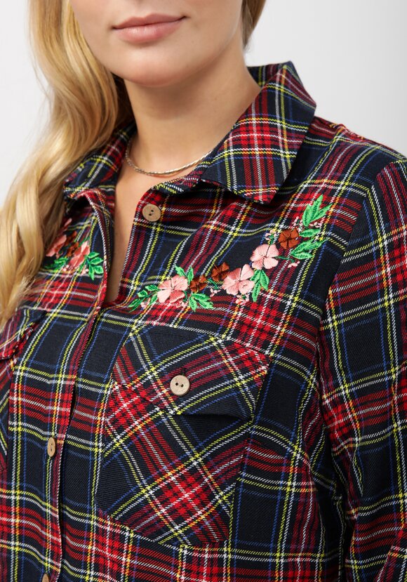 Рубашка в клетку с вышивкой и карманами шир.  580, рис. 6