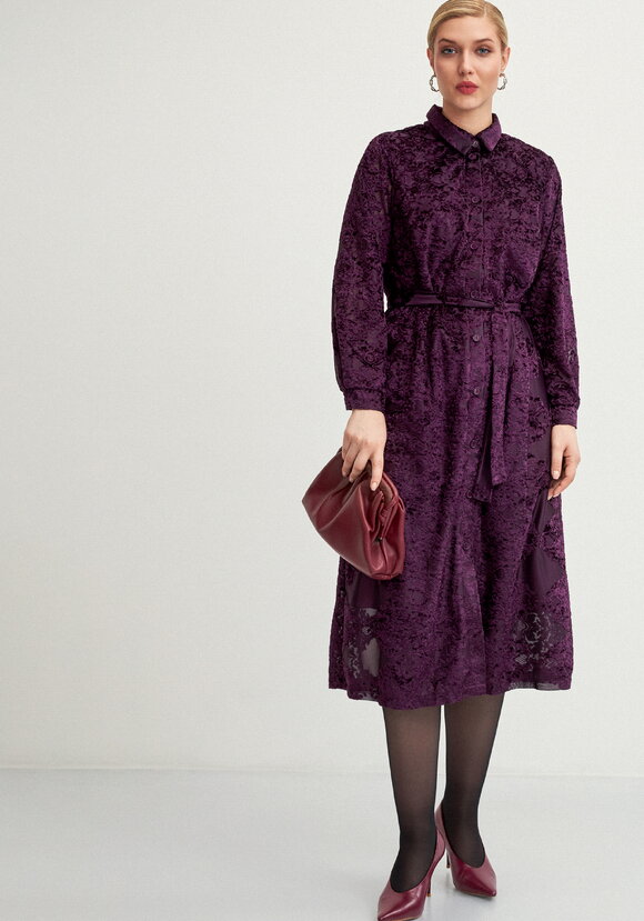 Платье-рубашка с фактурным рисунком шир.  580, рис. 14