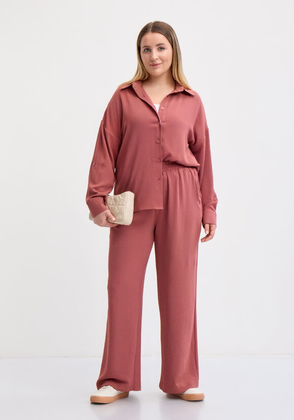 Рубашка свободного кроя с ассиметричным низом шир.  580, рис. 14