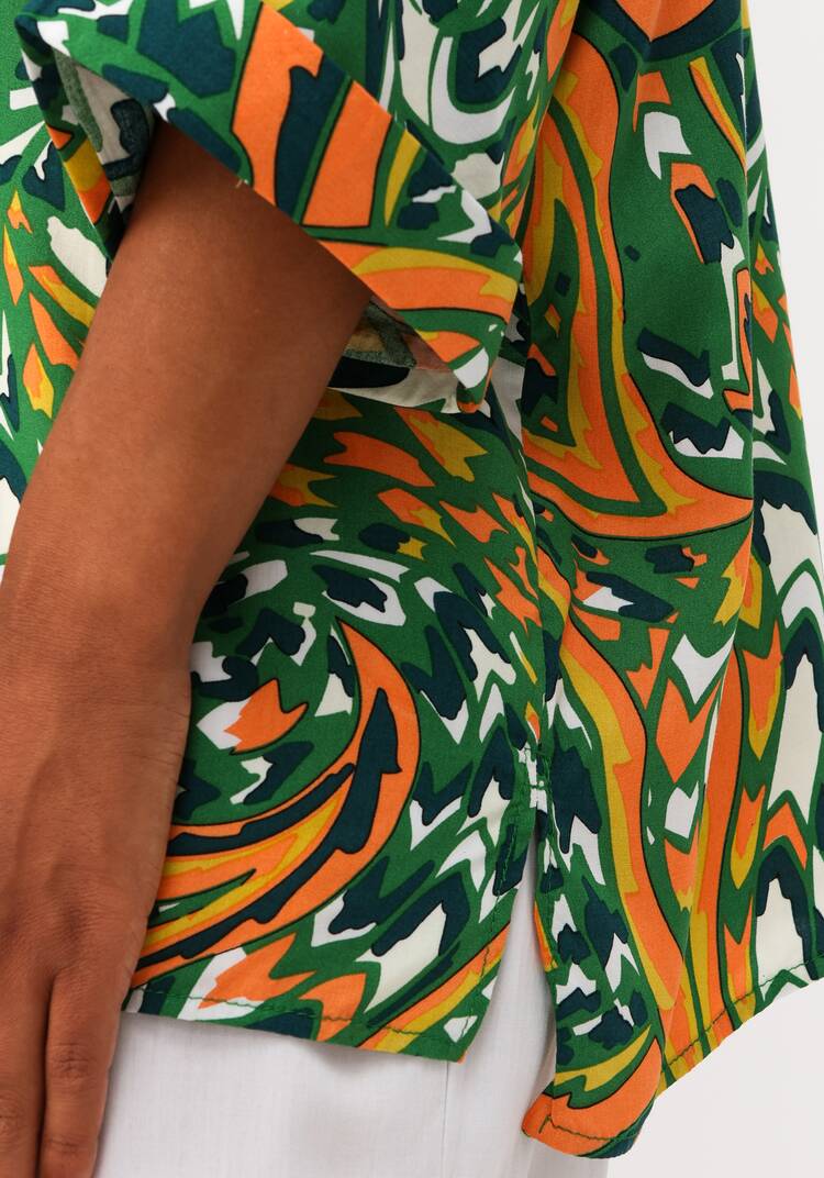 Блуза  с цельнокроеным рукавом шир.  750, рис. 31