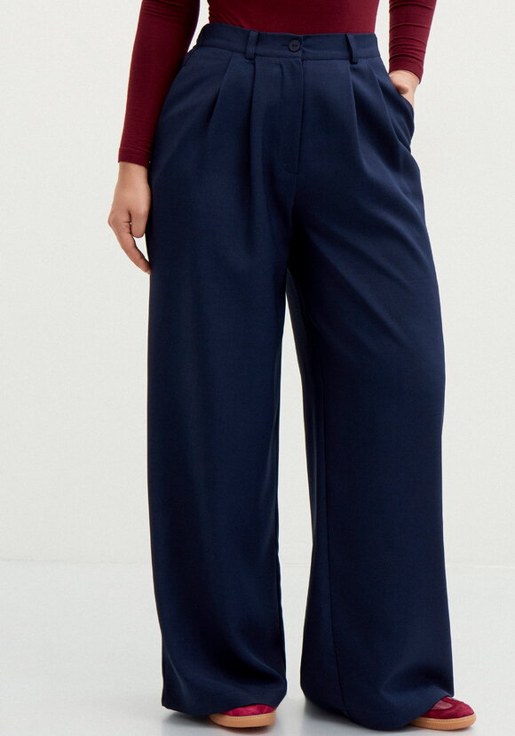 Брюки-палаццо со складками на талии шир.  580, рис. 9