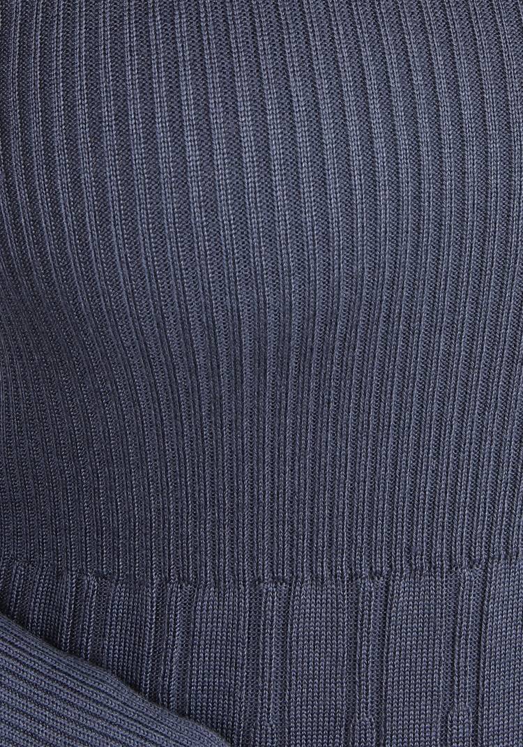 Платье в вертикальную полоску шир.  750, рис. 3