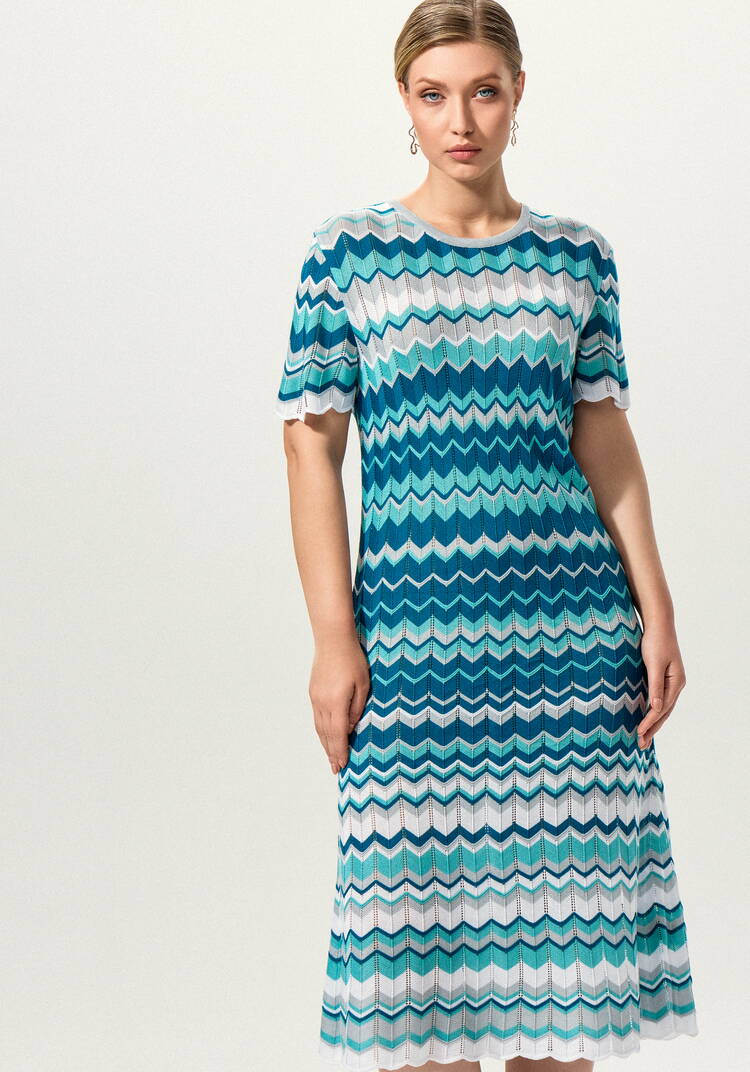 Платье с рисунком морской волны шир.  750, рис. 41