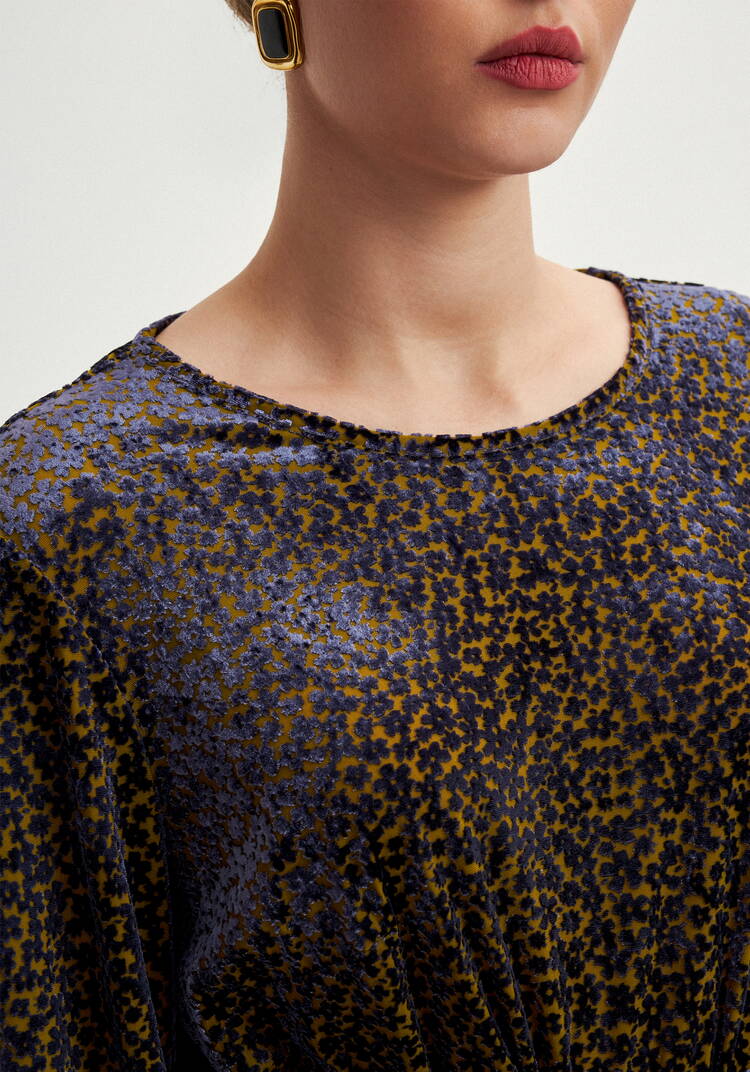 Блуза с фактурным рисункoм шир.  750, рис. 5