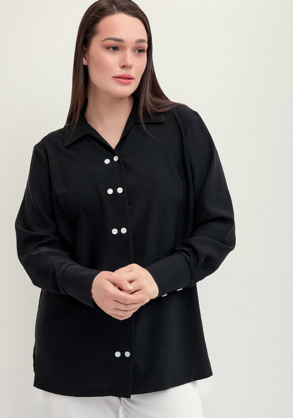 Рубашка с контрастными пуговицами шир.  580, рис. 8