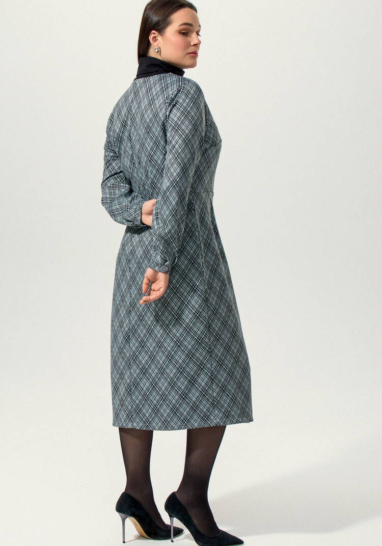 Платье в клетку прямого кроя на запах шир.  750, рис. 7