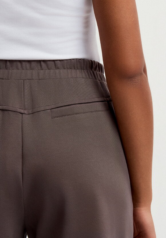 Брюки трикотажные со стрелками шир.  580, рис. 6