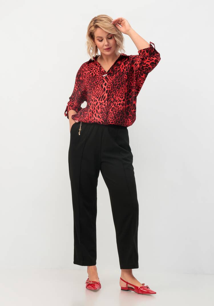 Блуза с патами на рукавах и брошью шир.  750, рис. 36