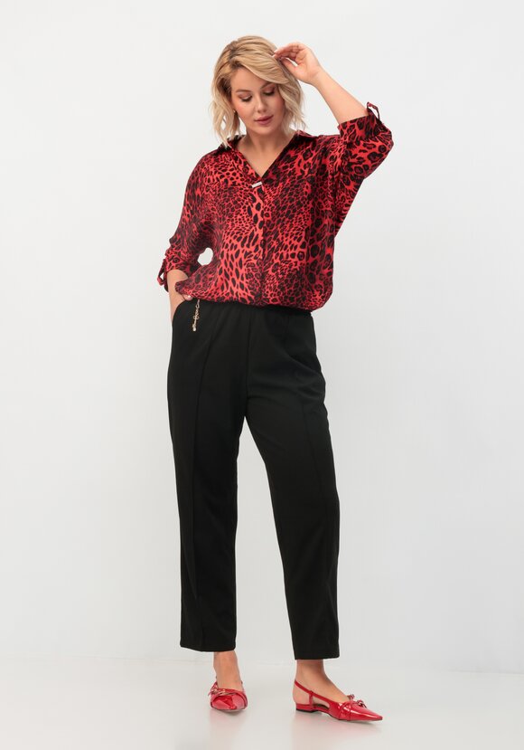 Блуза с патами на рукавах и брошью шир.  580, рис. 36