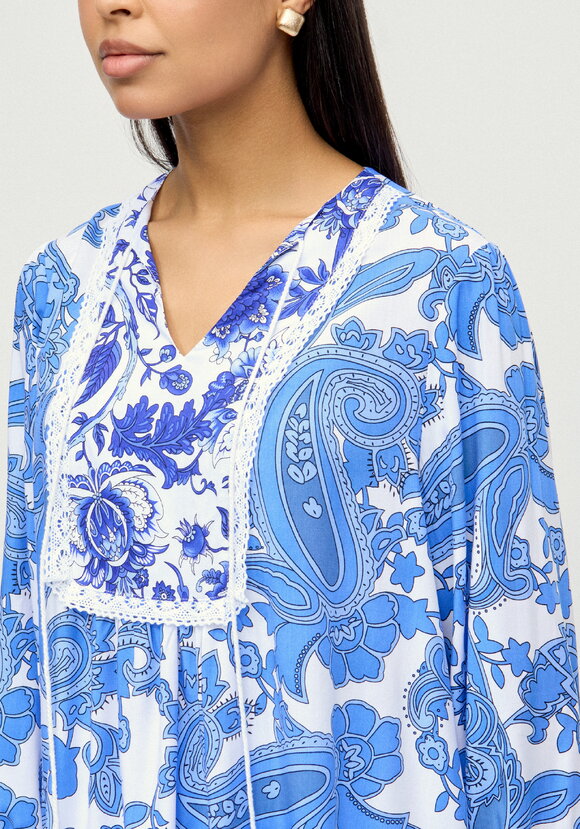 Блуза Весна внутри меня шир.  580, рис. 5