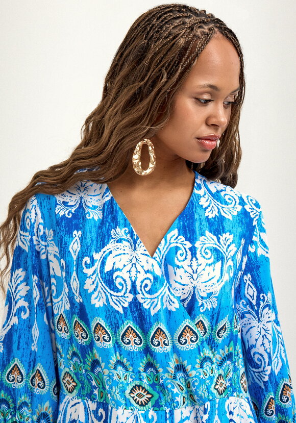 Платье с  рисунком шир.  580, рис. 21