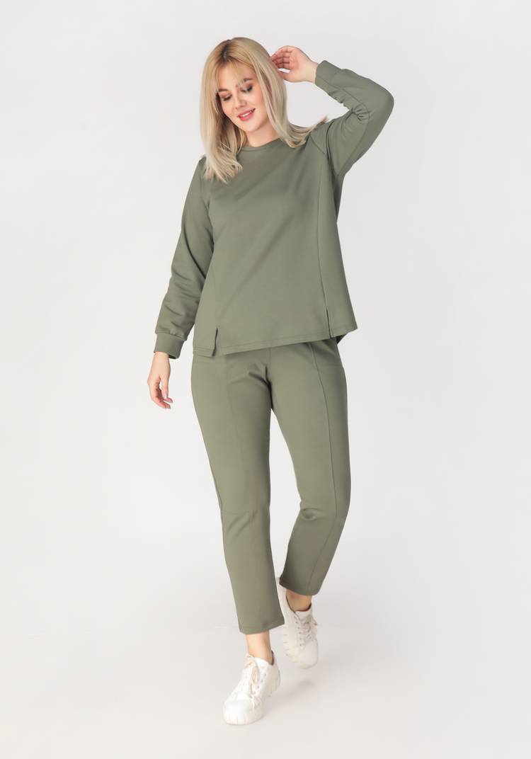 Брюки с карманами в рельефах шир.  750, рис. 11