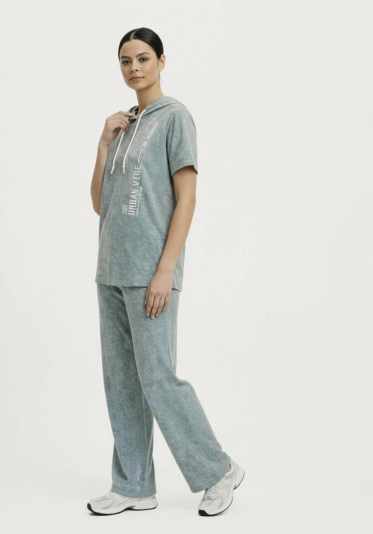 Костюм брючный из трикотажной ткани шир.  750, рис. 6