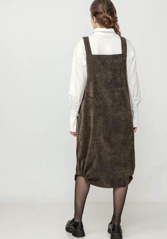 Сарафан из микровельвета на бретелях шир.  580, рис. 16