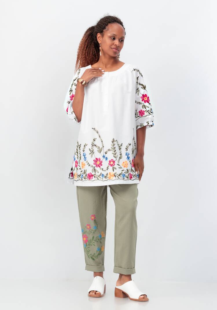 Блуза с цветочной вышивкой и рукавом реглан шир.  750, рис. 25