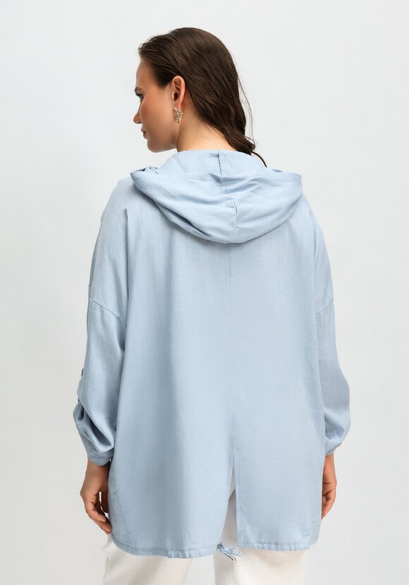 Рубашка с капюшоном и асимметричным низом шир.  580, рис. 19