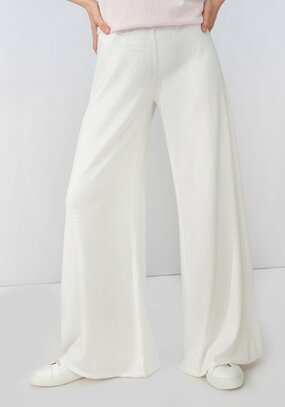 Брюки на эластичном поясе прямые