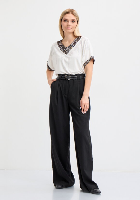 Блуза с леопардовым вырезом шир.  580, рис. 2