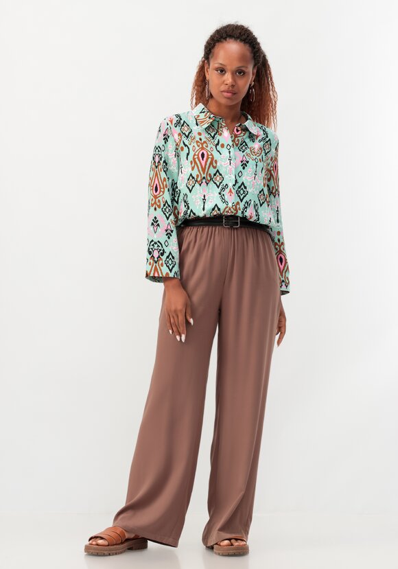 Брюки на резинке свободного силуэта шир.  580, рис. 15