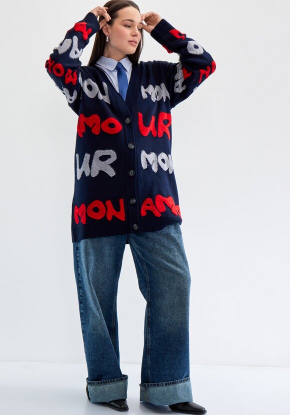 Кардиган с объемным леттерингом шир.  580, рис. 13