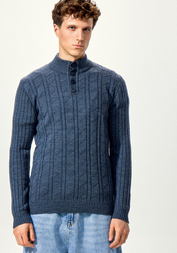 Джемпер с воротом-стойкой и планкой шир.  580, рис. 18