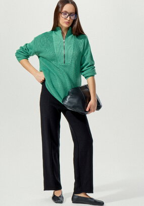 Брюки свободного кроя со стрелками