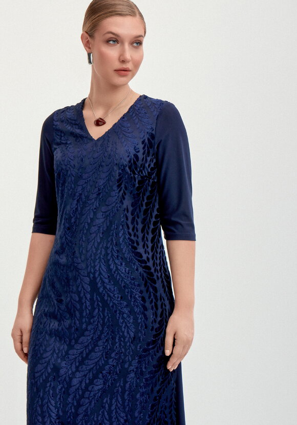 Платье из панбархата и трикотажа шир.  580, рис. 9