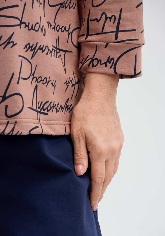 Свитшот с обтачкой на кулиске шир.  580, рис. 12