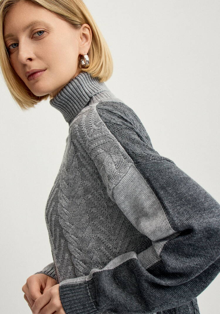 Платье двухцветное с фактурным рисунком шир.  750, рис. 13