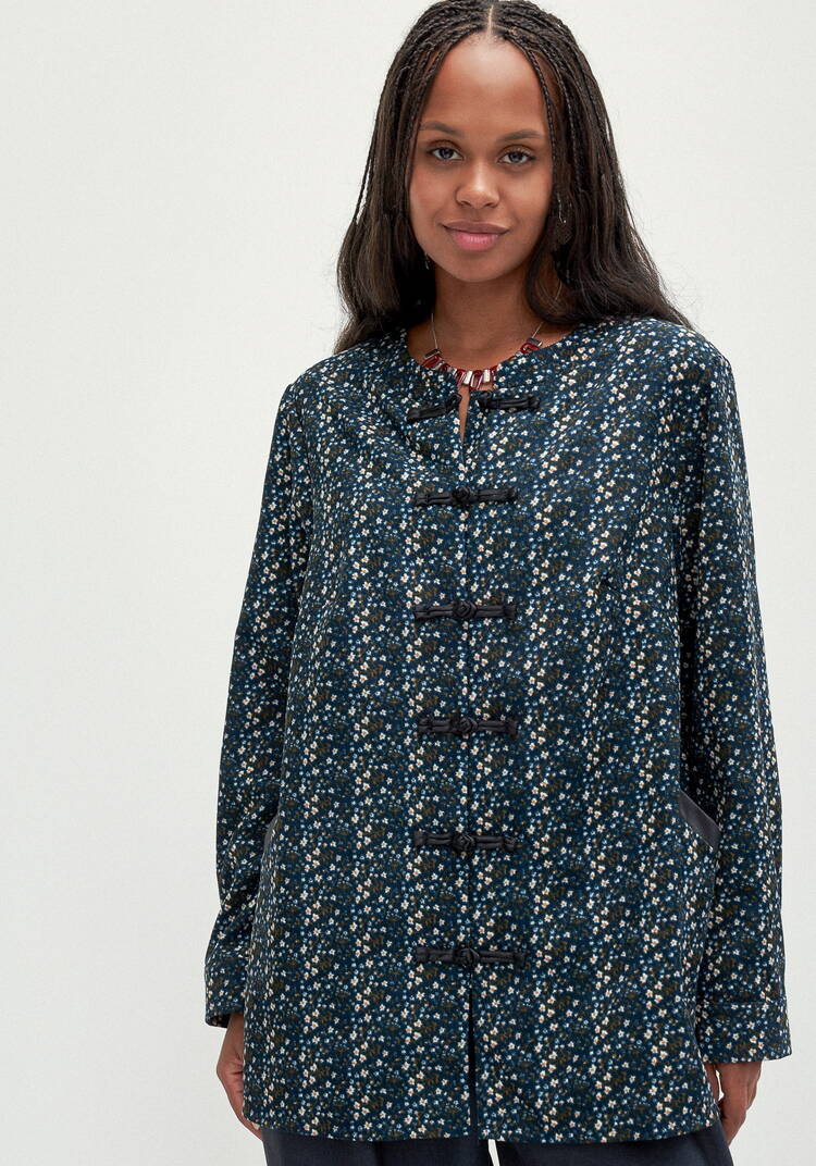 Блуза с оригинальными застежками шир.  750, рис. 13