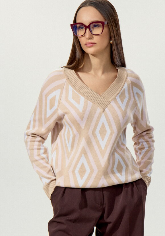Джемпер с геометрическим рисунком шир.  580, рис. 43