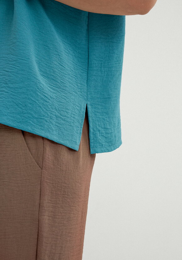 Блуза свободная со спущенным плечом шир.  580, рис. 22