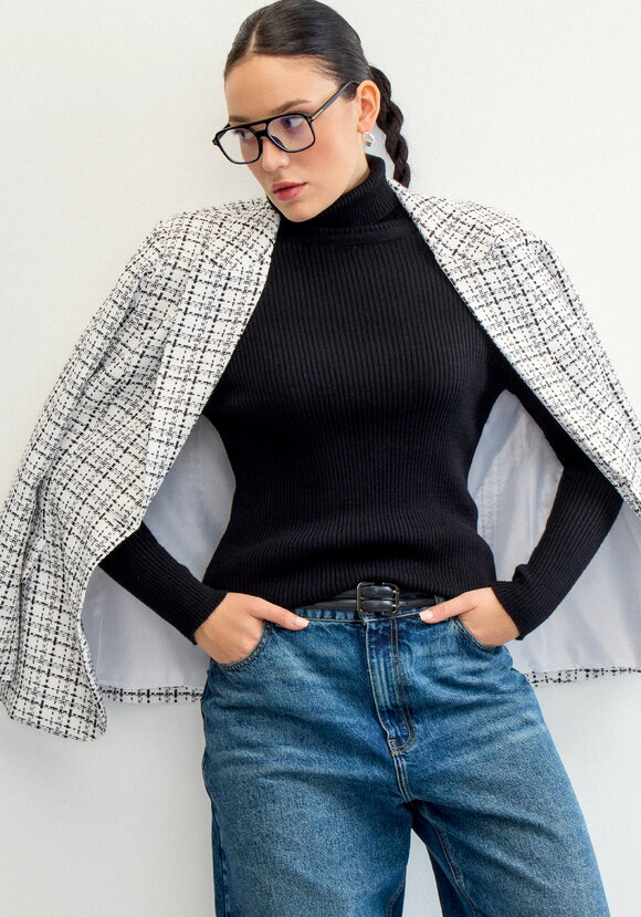 Водолазка в рубчик с высокой горловиной шир.  580, рис. 1