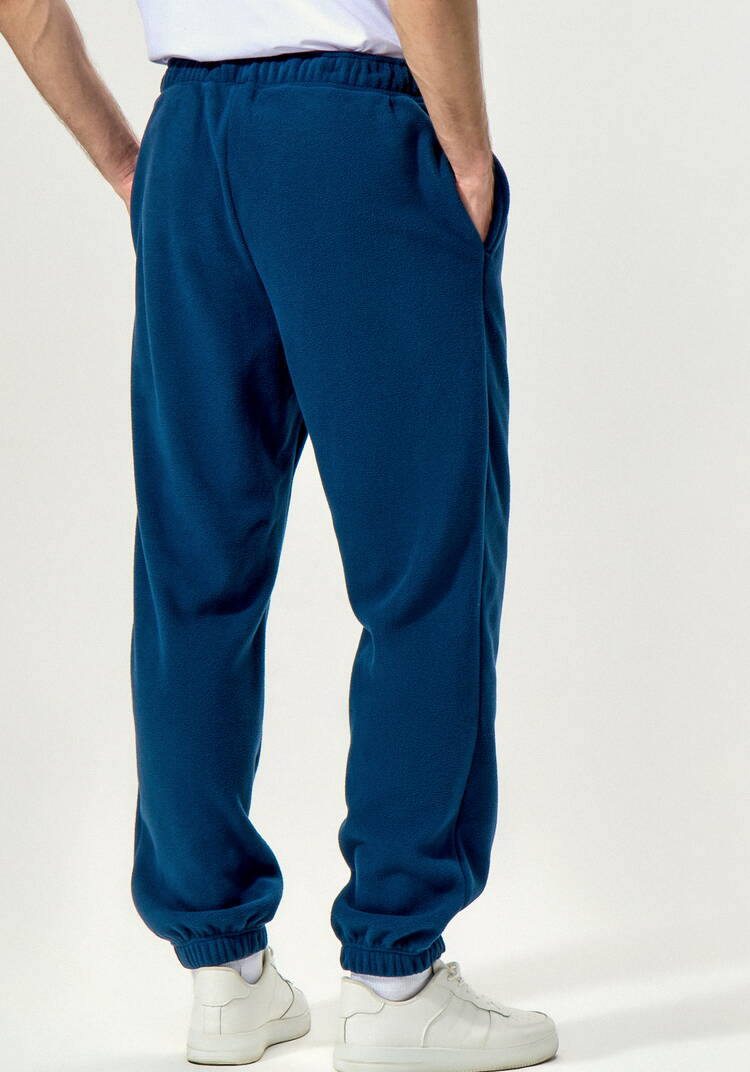 Брюки джоггеры на резинке по низу шир.  750, рис. 19