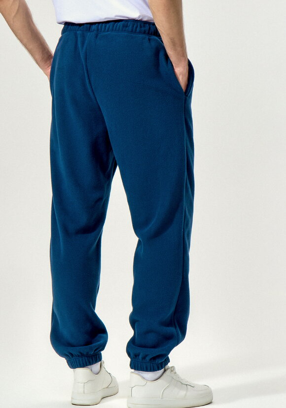 Брюки джоггеры на резинке по низу шир.  580, рис. 19