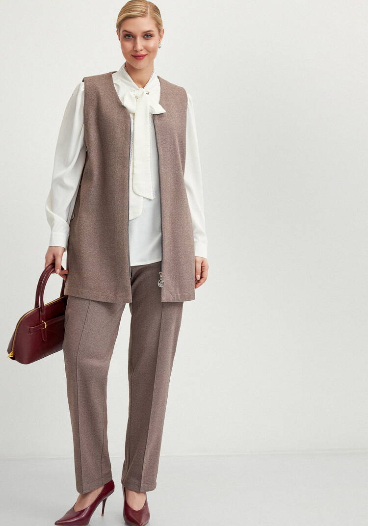 Жилет с боковыми пуговицами на молнии шир.  750, рис. 15