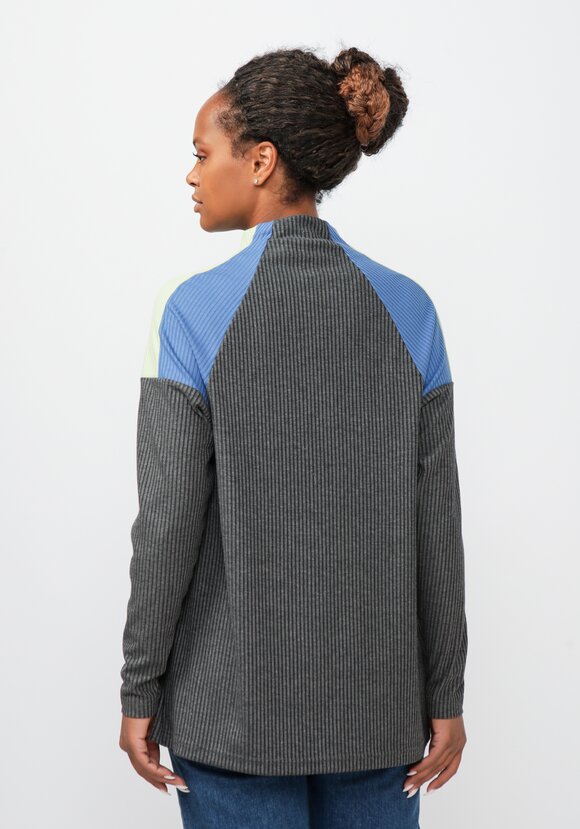 Джемпер Сарина шир.  580, рис. 24