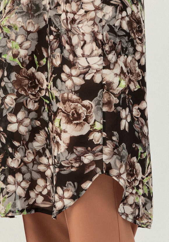 Рубашка удлинённая с цветочным принтом шир.  580, рис. 7