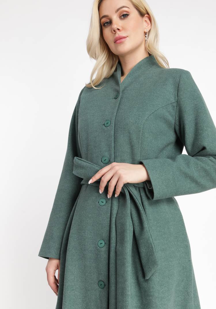 Пальто с перфорацией по низу изделия шир.  750, рис. 9