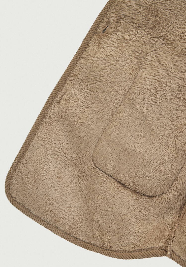 Жилет удлинённый из искусственного меха шир.  750, рис. 6