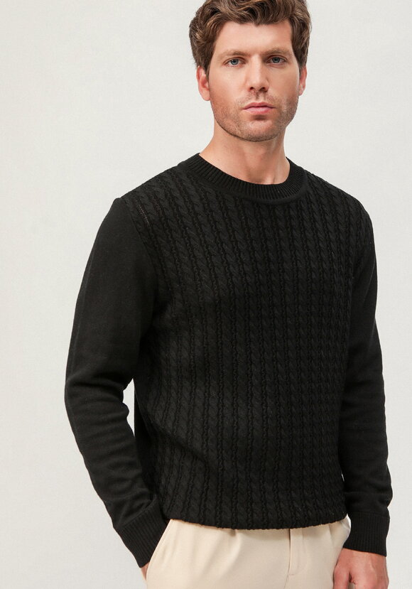 Джемпер с косами на передней полочке шир.  580, рис. 10